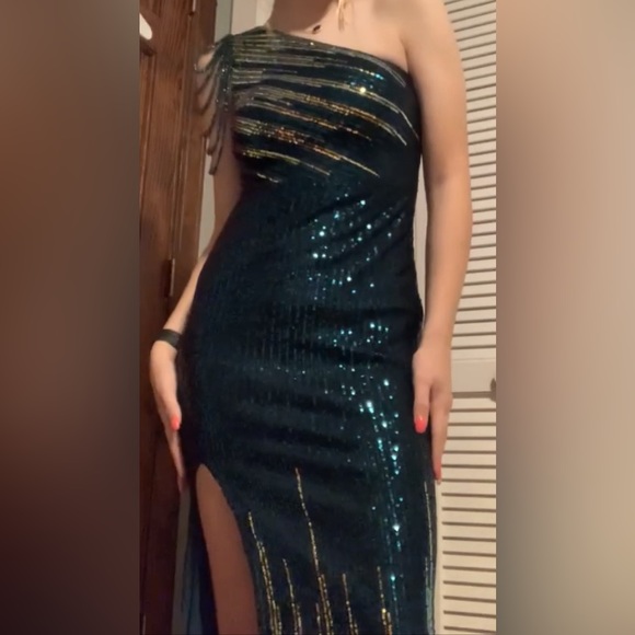 Miss ord Women's One Shoulder Sequin Long Prom Gown - Picture 10 of 12